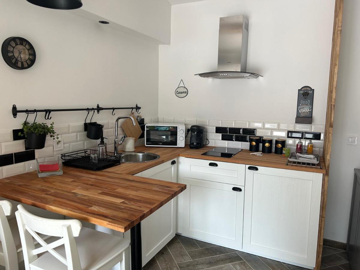 Charmant Studio Dans Villa - Jardin Privatif . Ла-Сейн-сюр-Мер Экстерьер фото