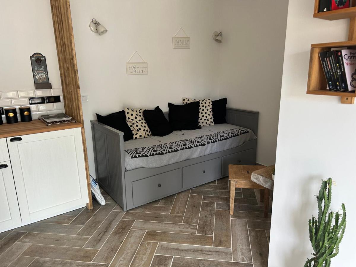 Charmant Studio Dans Villa - Jardin Privatif . Ла-Сейн-сюр-Мер Экстерьер фото